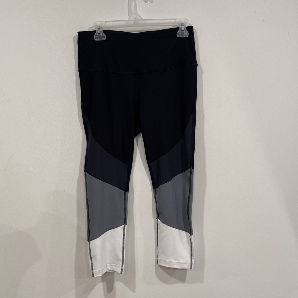 90 degrees Reflex Color Block Capri Leggings